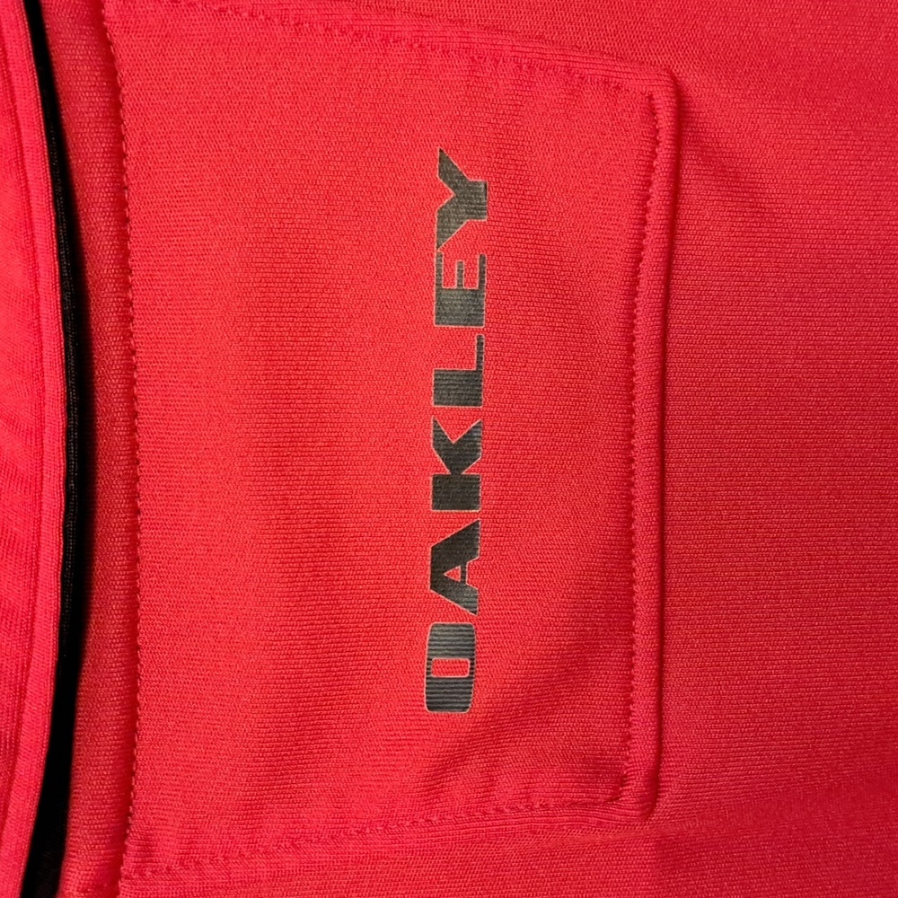 Oakley Hydrolix Golf Polo Regular Fit (Red) . Mens size : XL - Picture 3 of 5